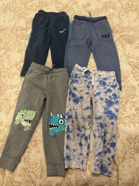 3T pull on pants bundle.